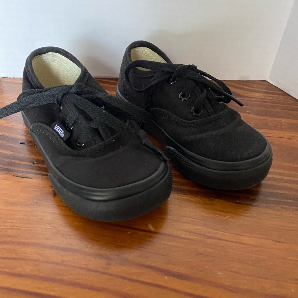 Vans Toddler Classic Black Sneakers